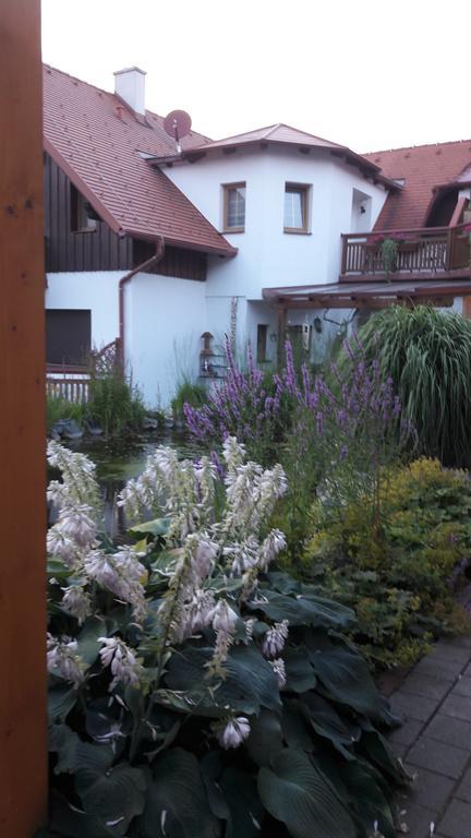 Hotel Garni Huegellandhof Neuhaus am Klausenbach Esterno foto